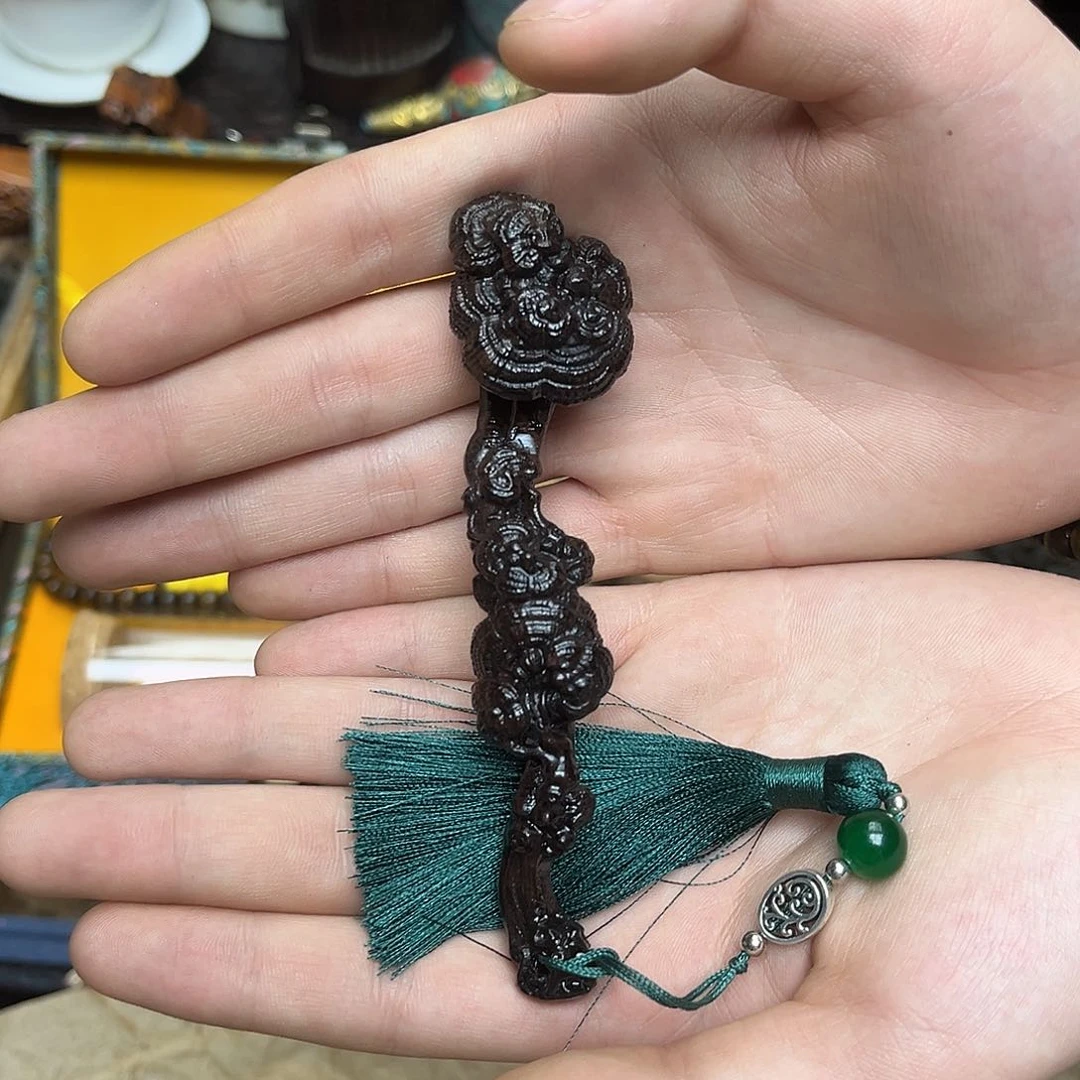 大叶紫檀（黑酸枝木类）