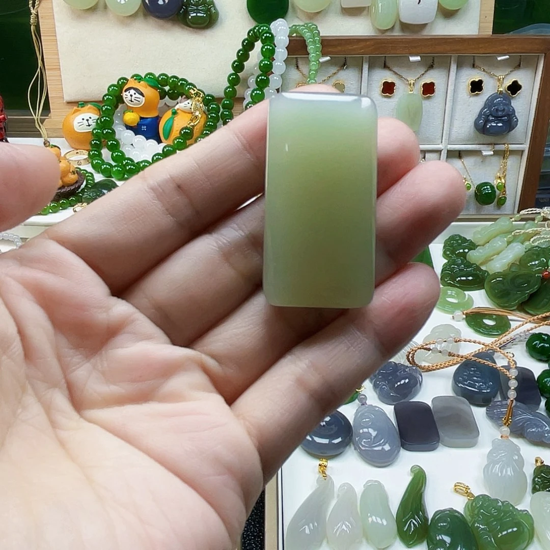 英***)和田玉未镶嵌吊坠(不含链)