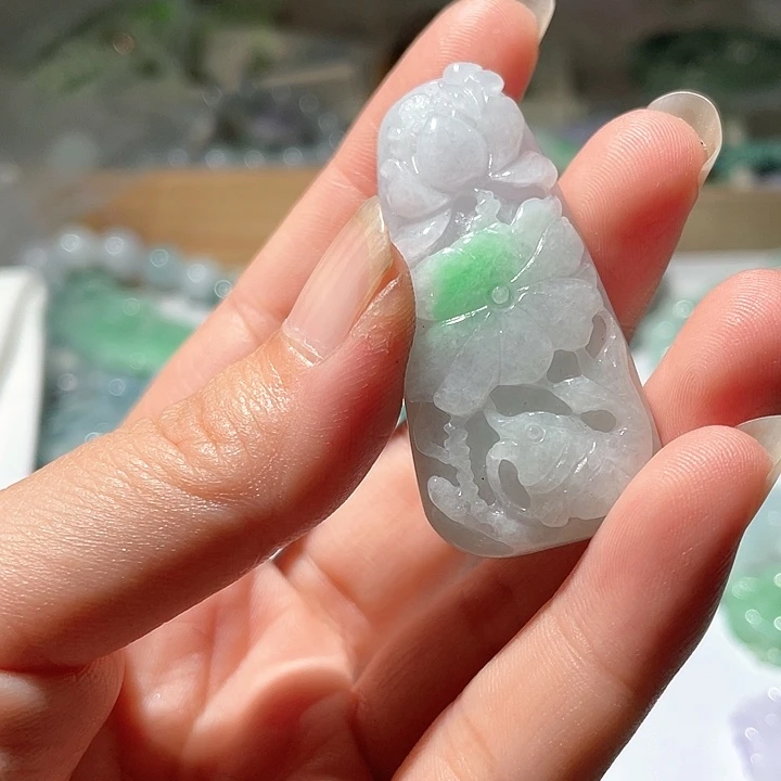 颈饰未镶嵌翡翠天