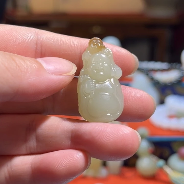 颈饰未镶嵌和田玉