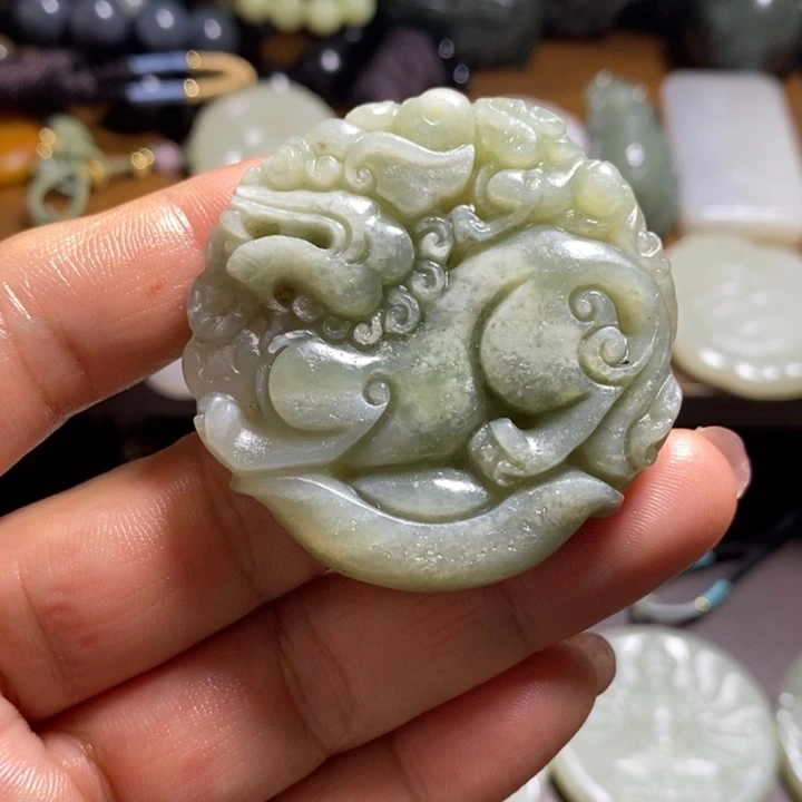 颈饰未镶嵌和田玉