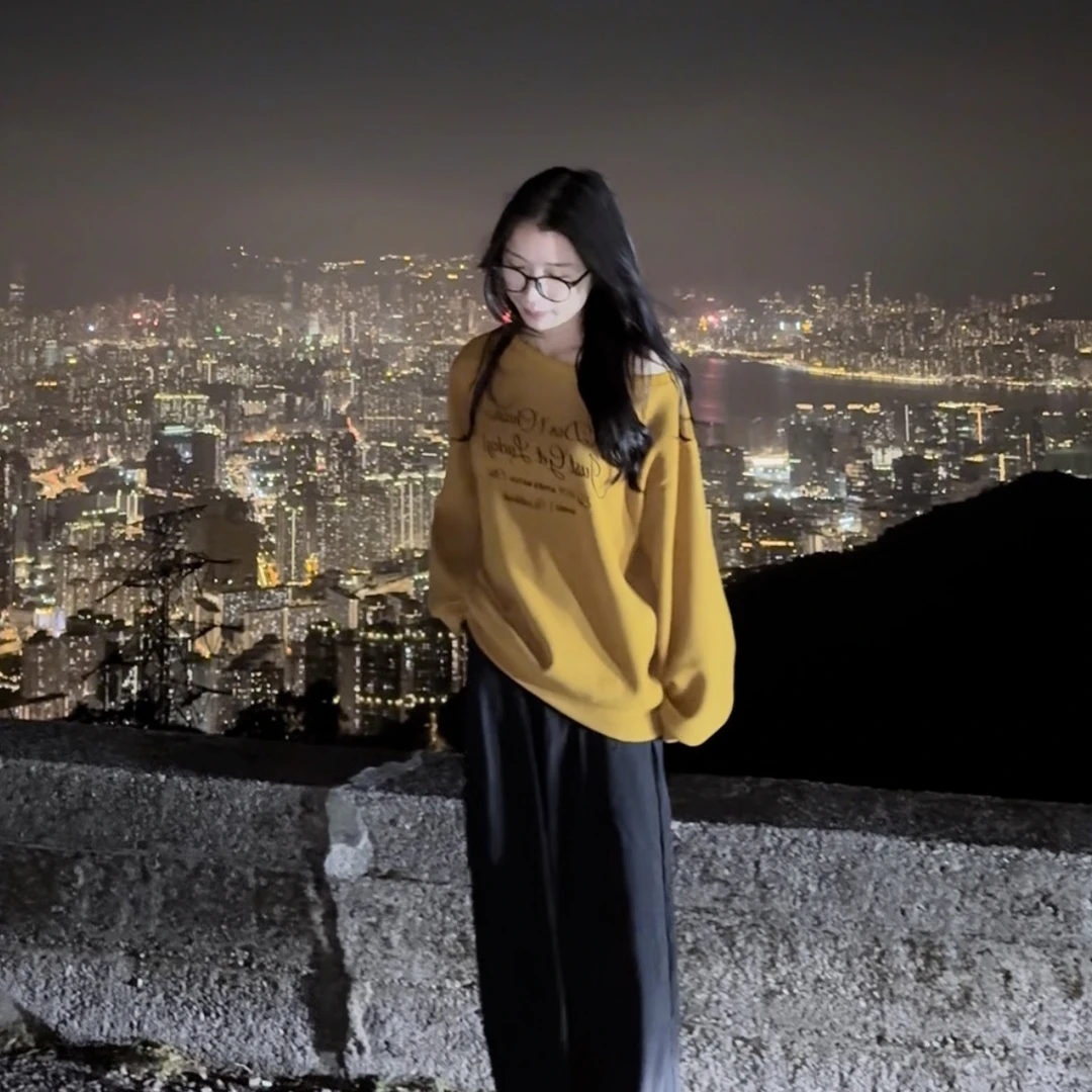 婉儿同款落肩袖字母卫衣适合75-120斤穿（无运费险）