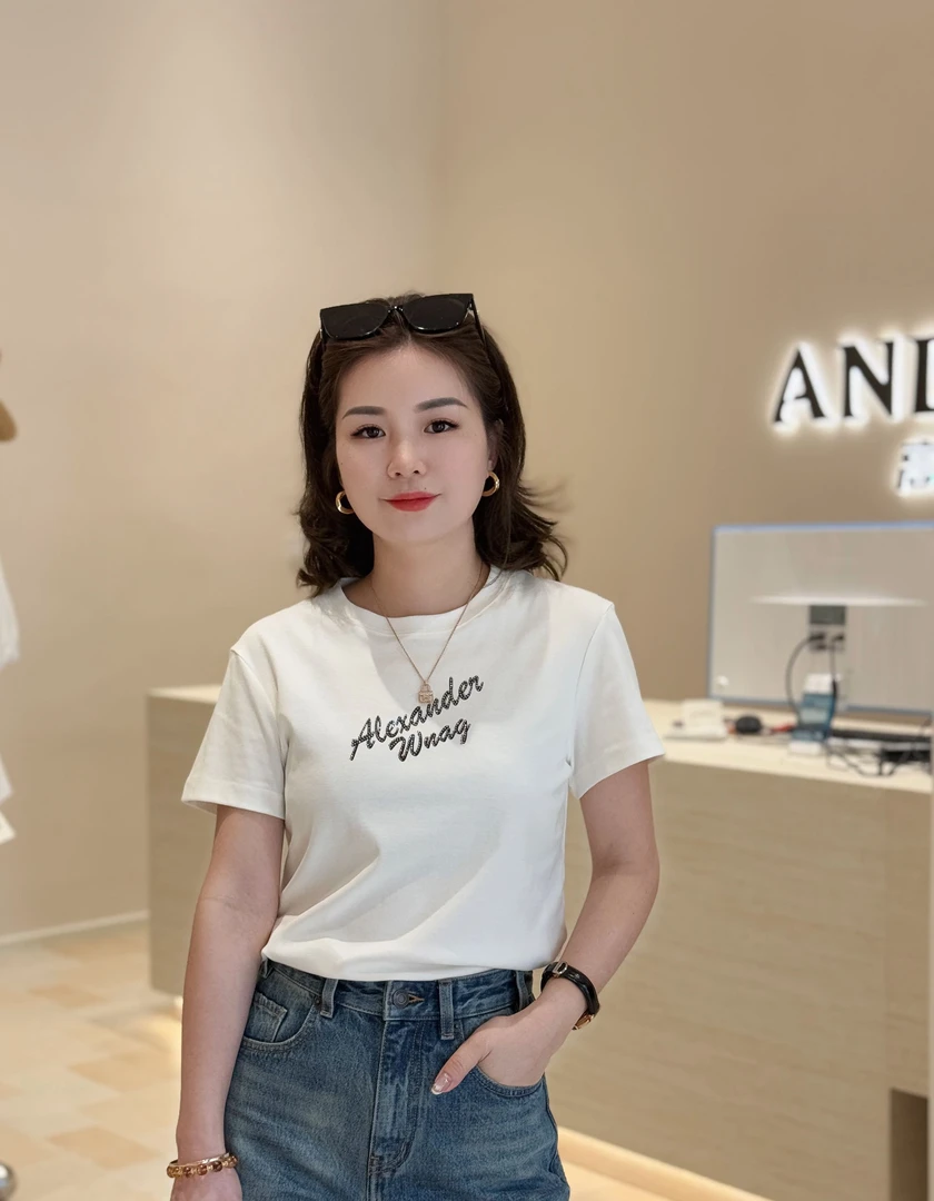 #10001烫钻字母短袖T恤