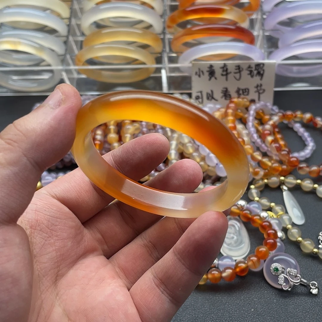 玛瑙/玉髓手镯未镶嵌旺***?