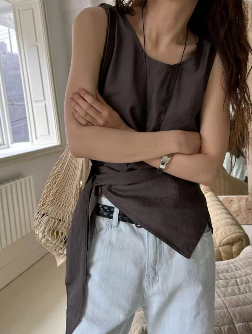 韩国东大门正品女装时尚纯色系带背心T恤060907（NO退NO换）