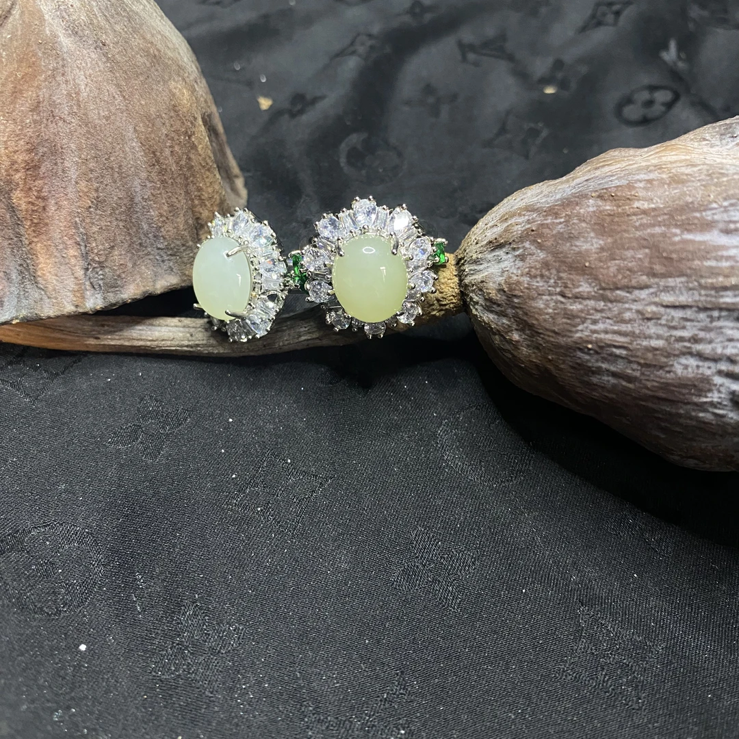 【玉合缘】天然和田玉鸽子蛋精美镶嵌戒指 -多样性发一2302