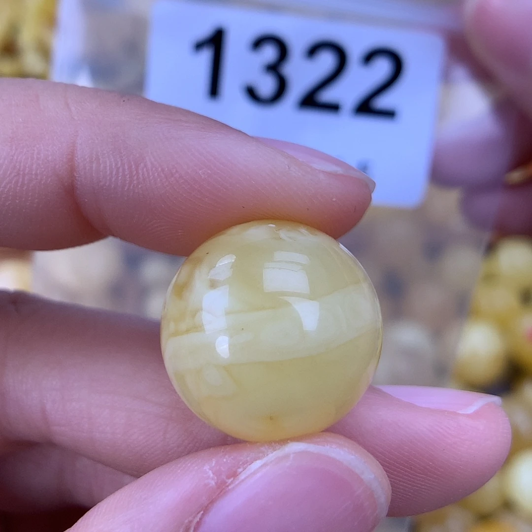 未镶嵌琥珀珠宝奇石18.8