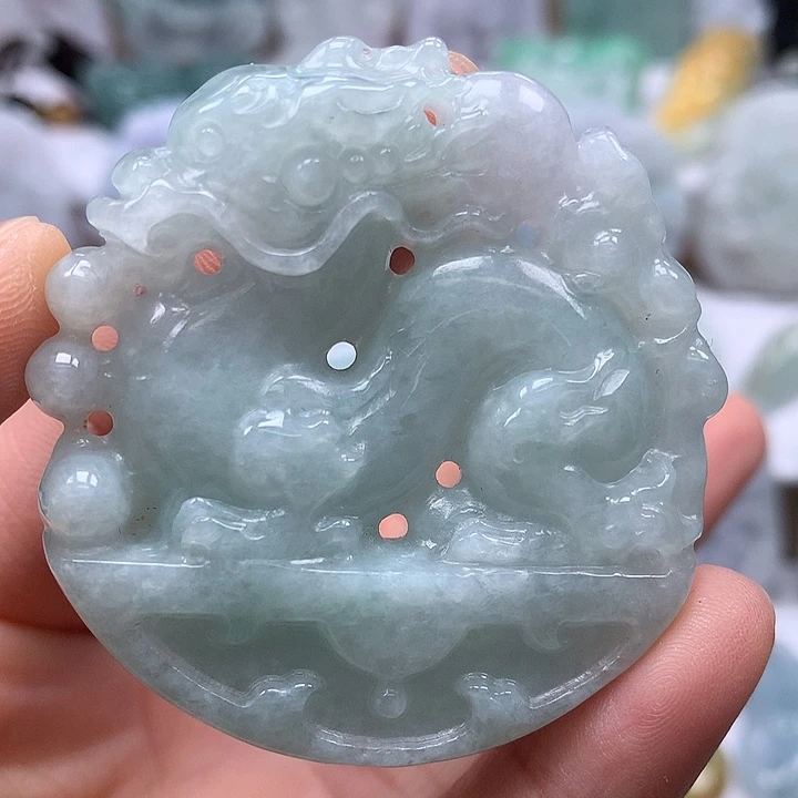 翡翠未镶嵌颈饰仿古龙行天下两面工艺福利卡厚12+