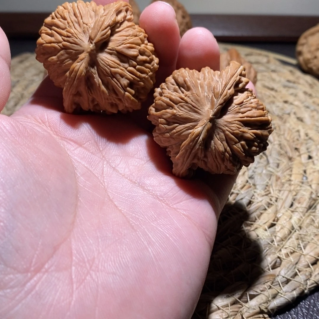 *****桃核吊坠45汉高楼