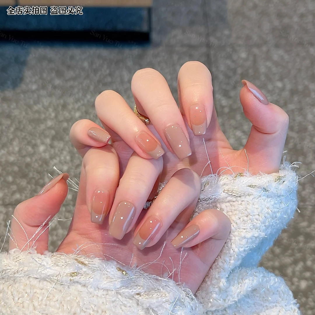 【燕麦奶咖】-三月兔秋冬氛围感棕色系法式手工穿戴甲