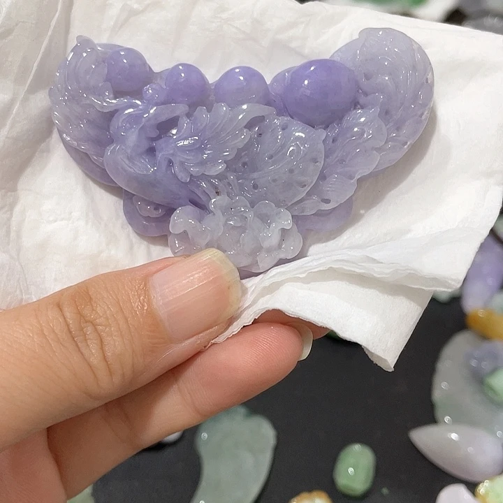 颈饰未镶嵌翡翠天