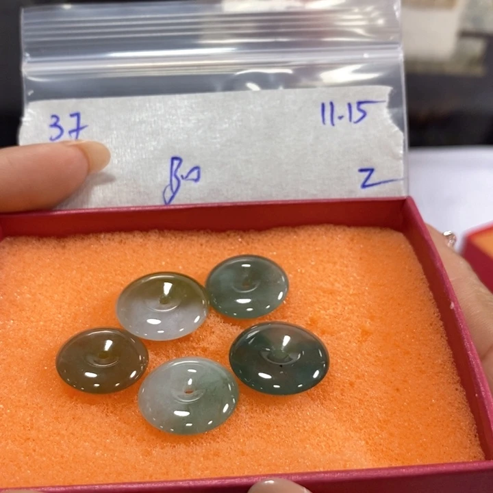 定制翡翠未镶嵌不退