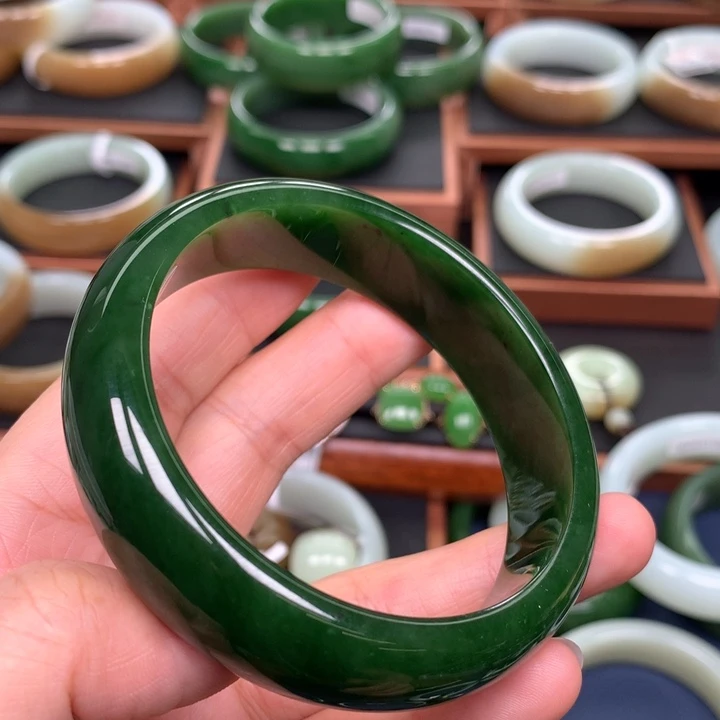 和田玉（碧玉）手镯未镶嵌60