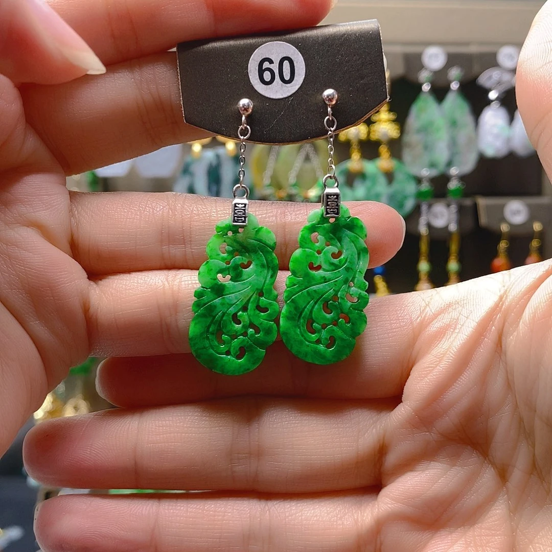 未镶嵌翡翠耳饰翡翠