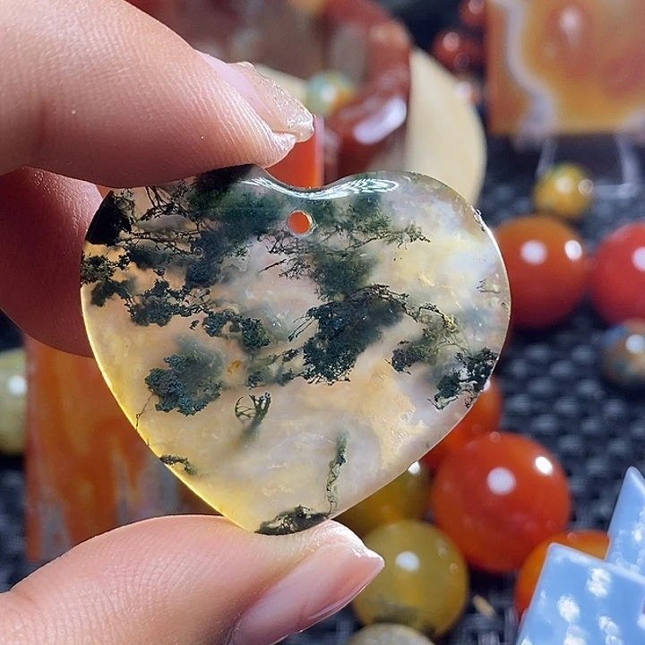 一***安玛瑙/玉髓未镶嵌颈饰