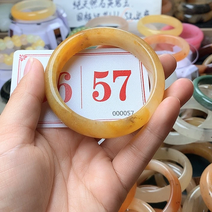 石英质玉（黄龙玉）未镶嵌手镯