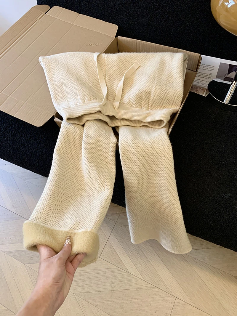 时尚设计感加绒针织休闲裤女2025冬新款小香风高腰气质显瘦阔腿裤