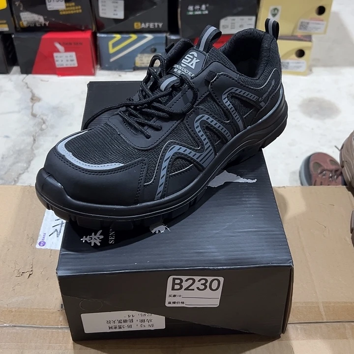 编码230号。44码防砸防刺劳保鞋