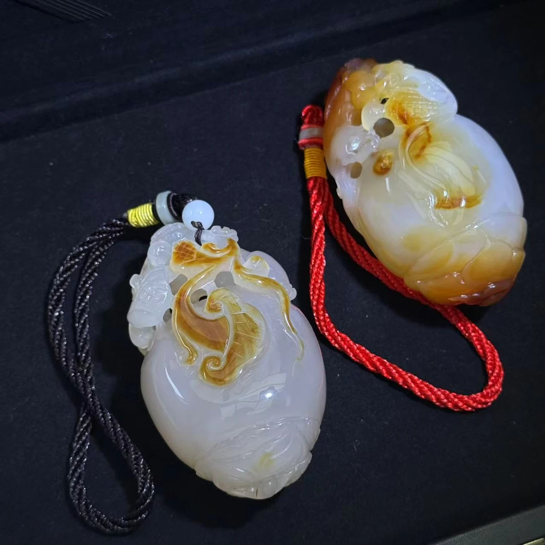 S8149【福嘟嘟珠宝】蜜棕盐源玛瑙原石吊坠-配绳子-多样性只发一件