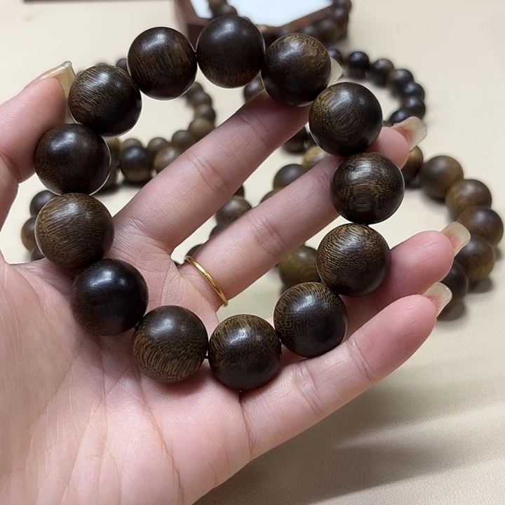 .***沉香手串沉香手串18