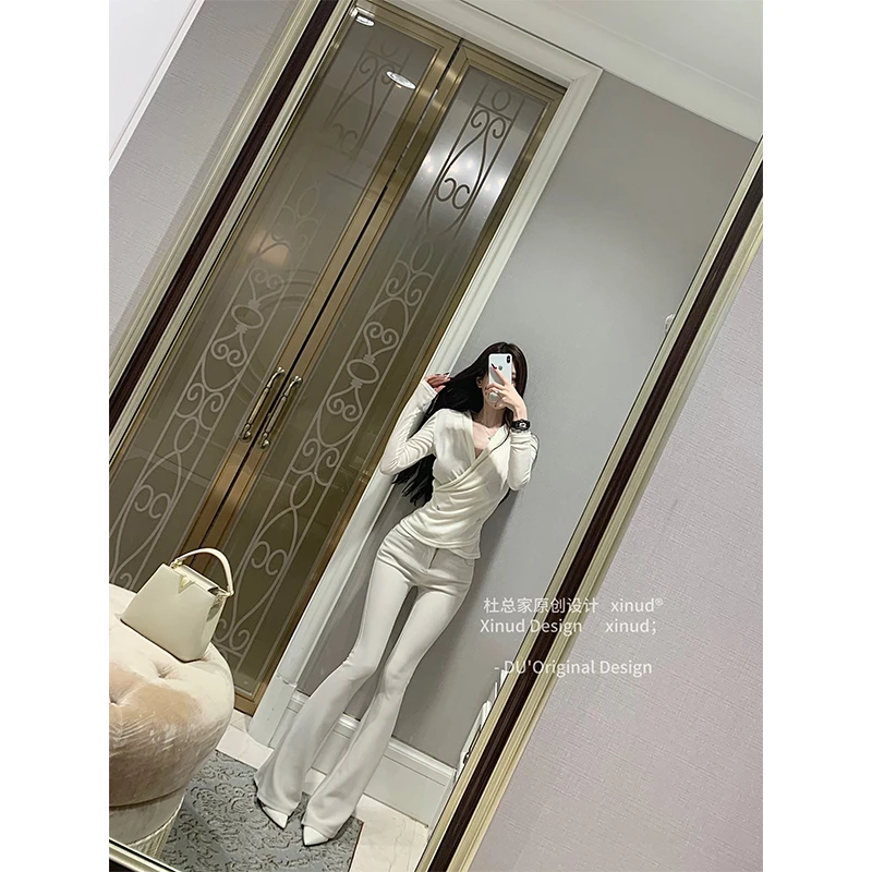 杜总家 奢漫佳人*原创V领简约慵懒风纯色百搭宽松长袖基础上衣女