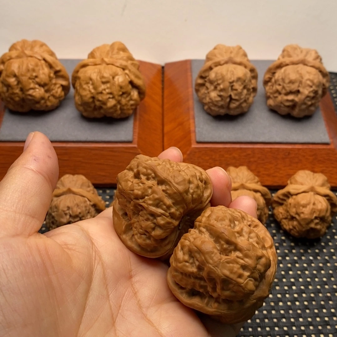 九***斋把件文玩核桃全品边41左右