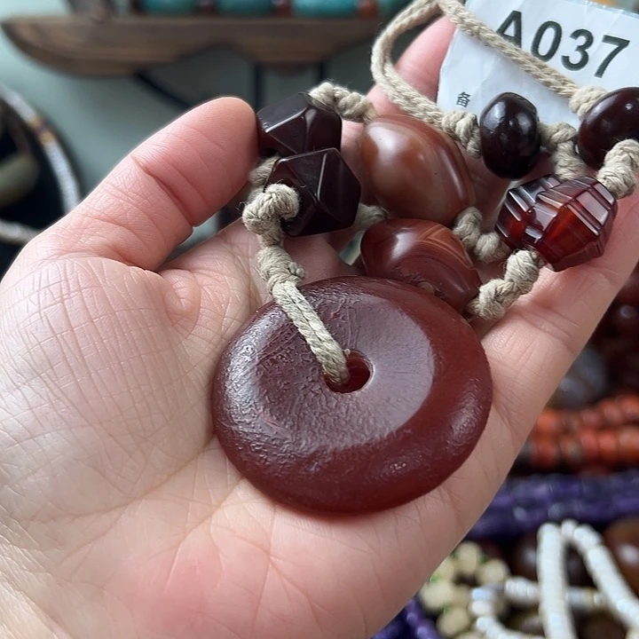 玛瑙/玉髓未镶嵌颈饰