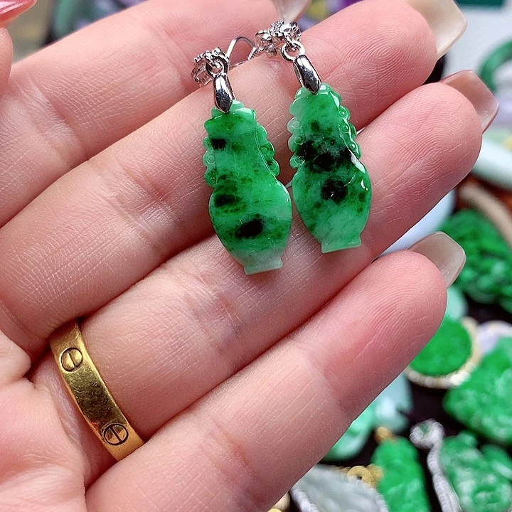 翡翠银S925镶嵌颈饰翡翠