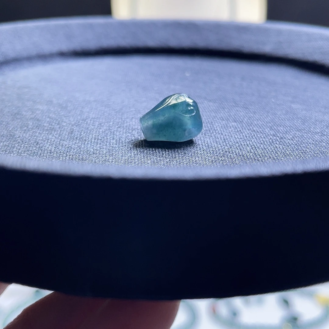 翡翠散珠12.1*8.8*8.6小三通