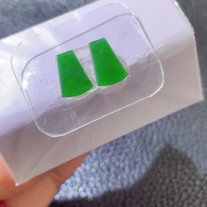 未镶嵌定制翡翠翡翠