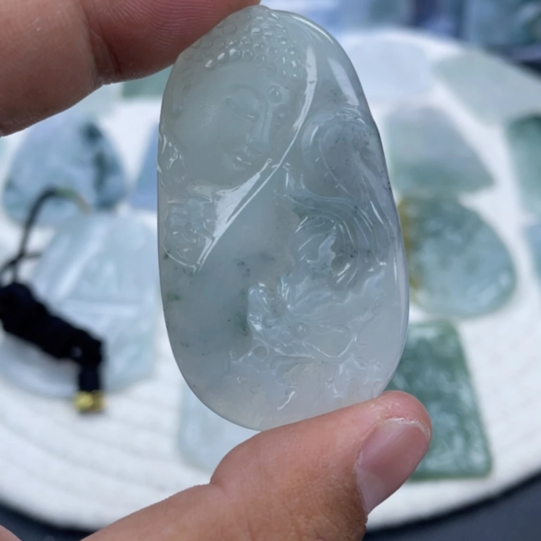 颈饰未镶嵌翡翠御龙佛头