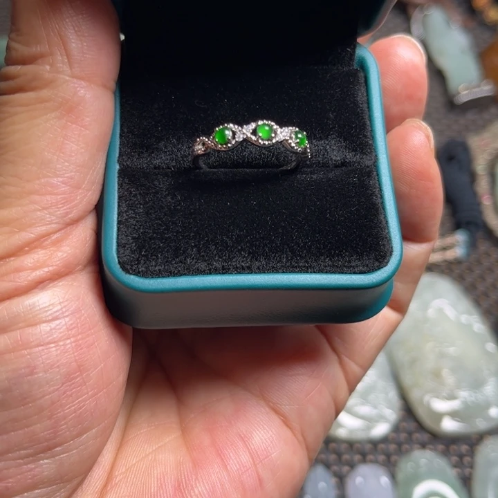 翡翠银S925镶嵌颈饰戒圈