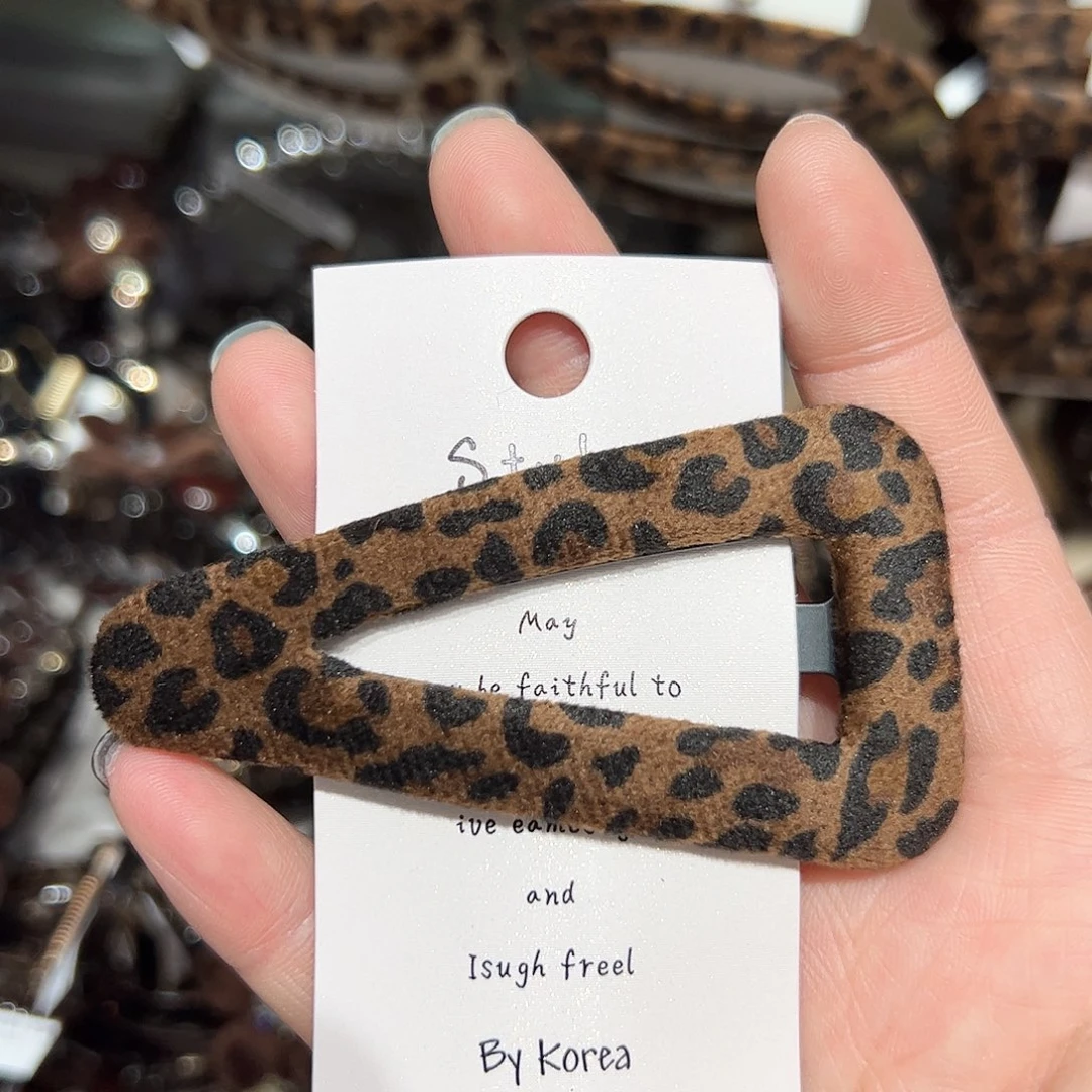 布艺非金属泡菜三角豹纹拜拜夹