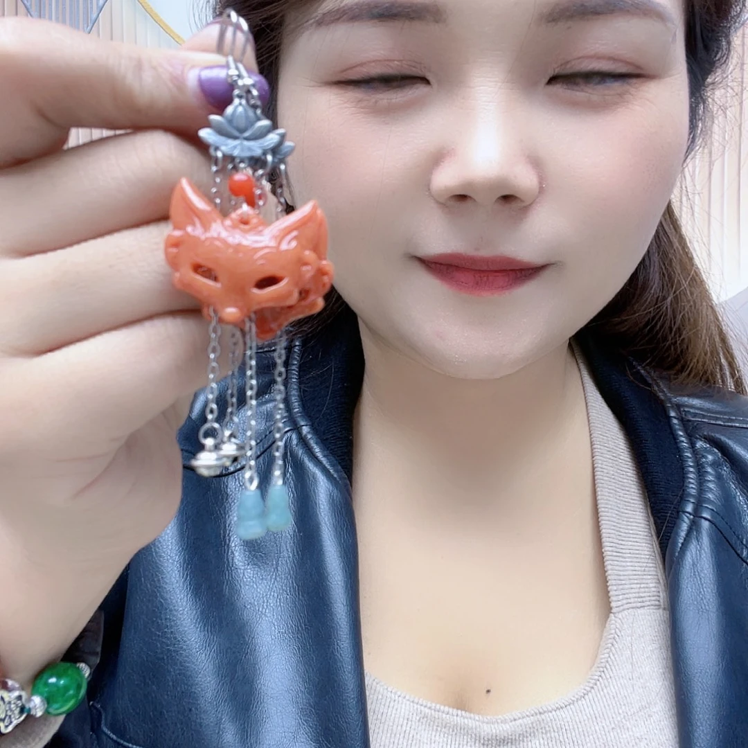 翡翠未镶嵌颈饰耳坠