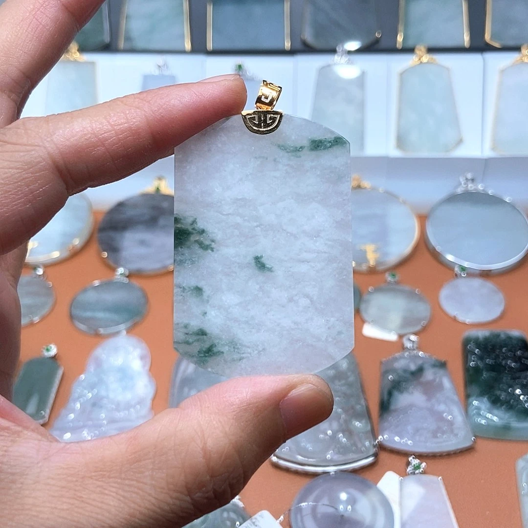 翡翠18K金镶嵌吊坠(不含链)