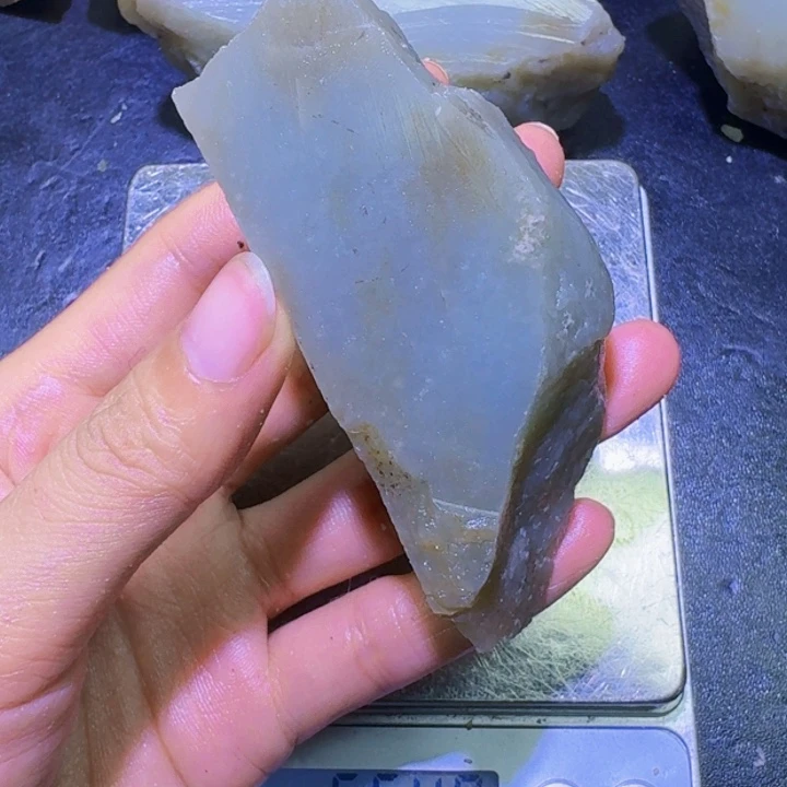 和田玉（糖玉）未镶嵌珠宝半成品