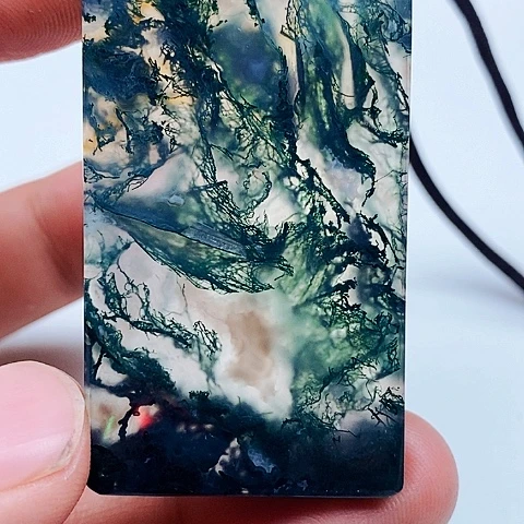 玛瑙/玉髓颈饰未镶嵌赫**镛