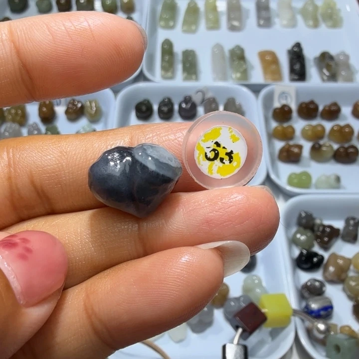 和田玉未镶嵌珠宝奇石