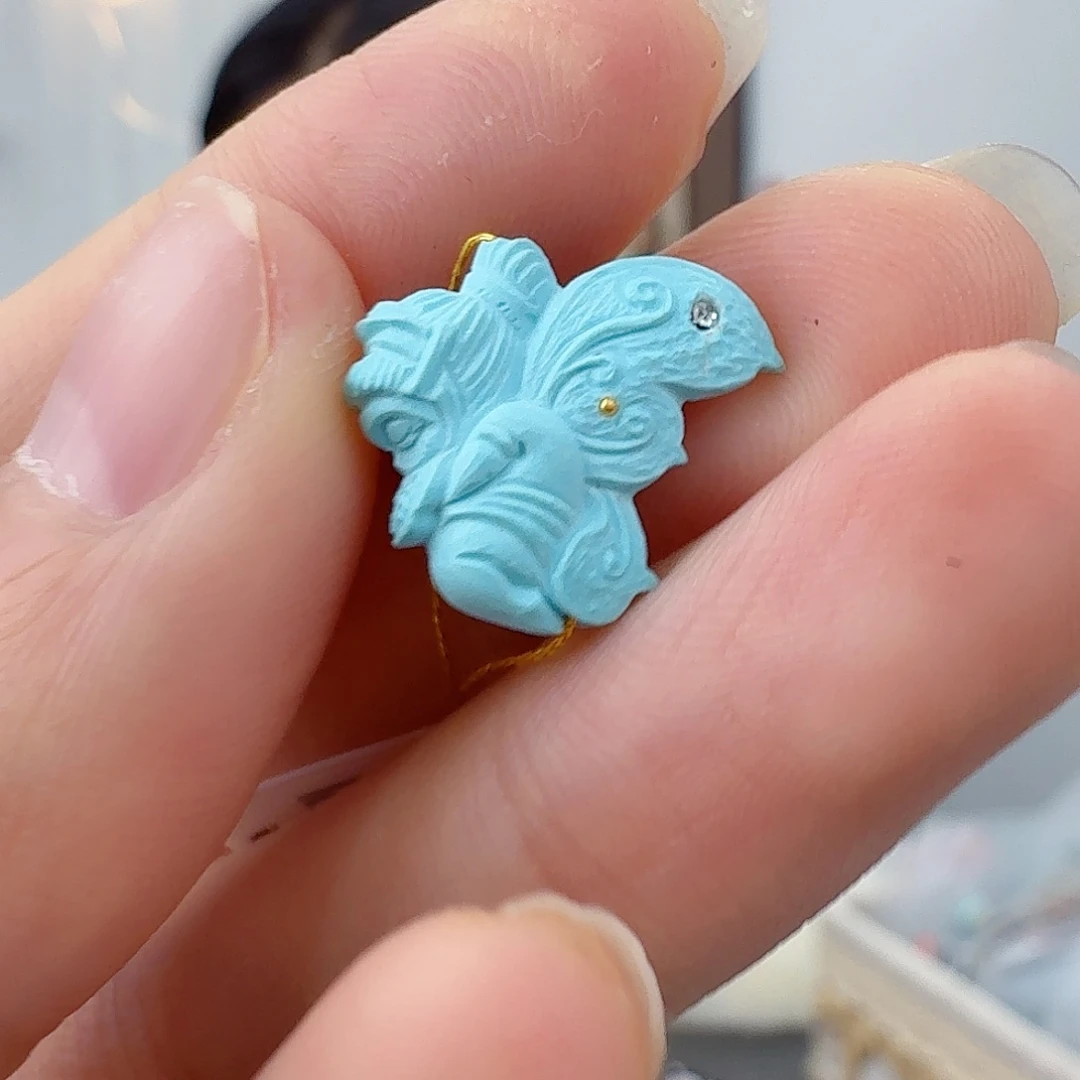 绿松石未镶嵌珠宝奇石