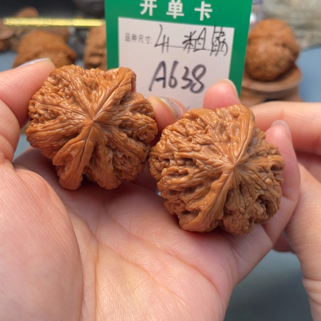 吊坠桃核文玩核桃