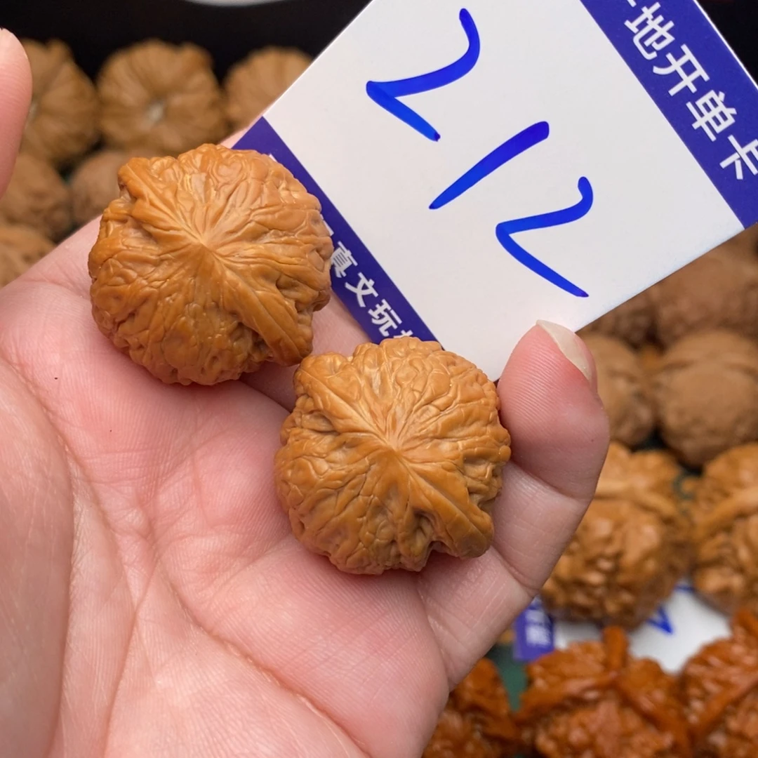 文玩核桃把件铁锤妹妹32