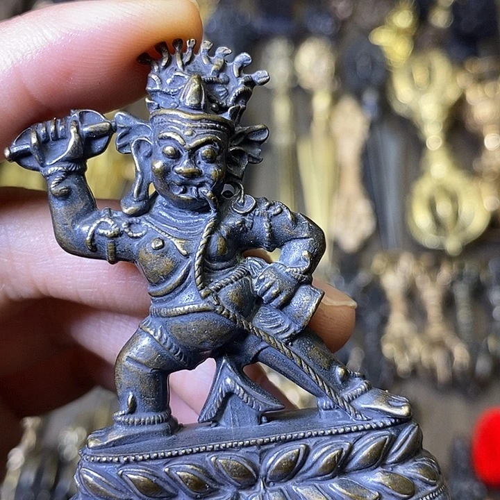 藏传青铜催迫金刚小微瑕