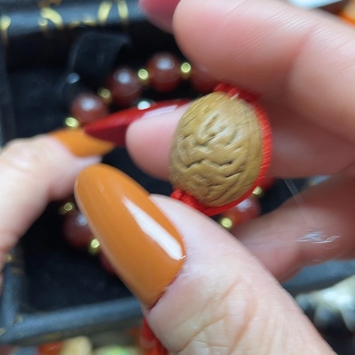 吊坠橄榄核小桃核，小桃核，转转链接……