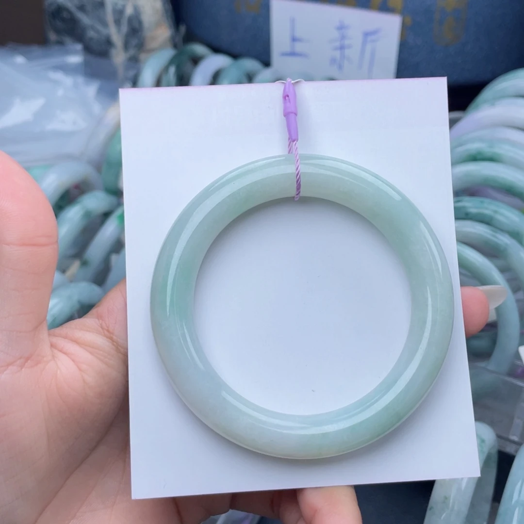 翡翠未镶嵌手镯57圈