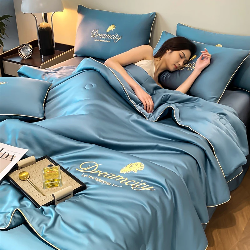 夏季纯色刺绣夏凉被空调被四件套可机洗凉感丝滑薄款薄被子床品