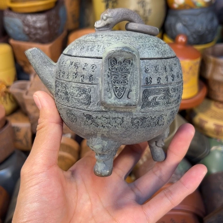 紫砂茶杯宜兴紫杯子