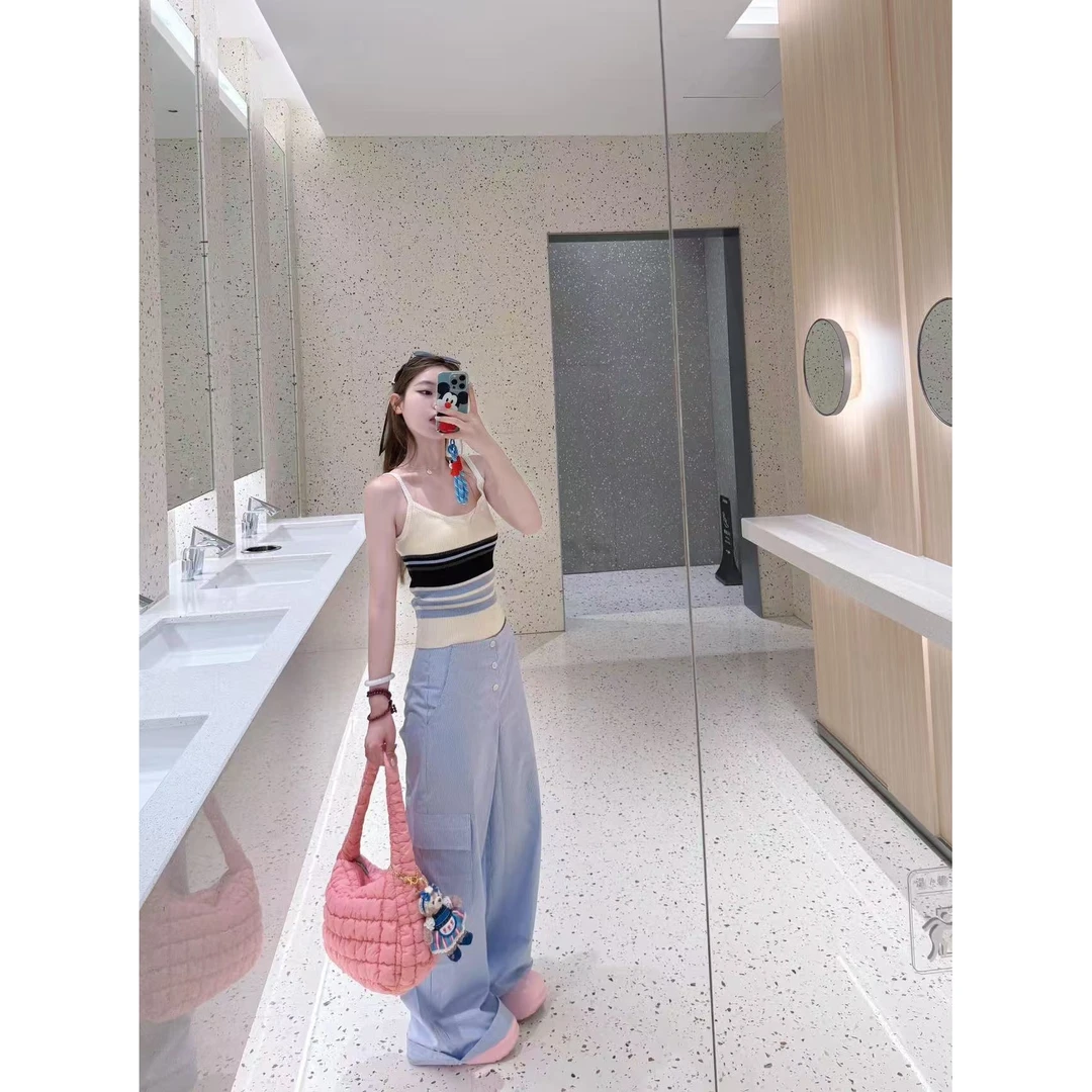 2025年法式蓝条细肩带针织吊带背心女夏季外穿短款无袖上衣套装