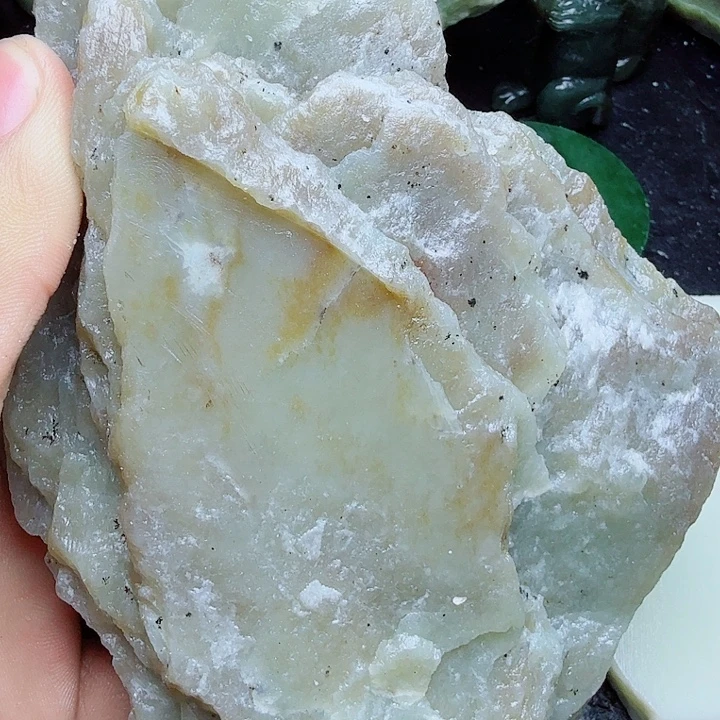 未镶嵌和田玉（糖玉）珠宝奇石
