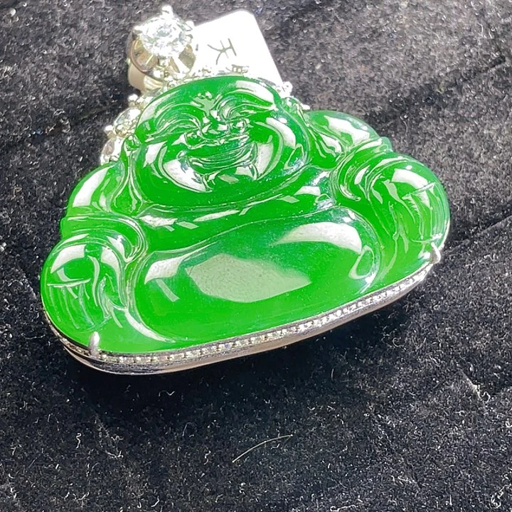 翡翠未镶嵌颈饰09