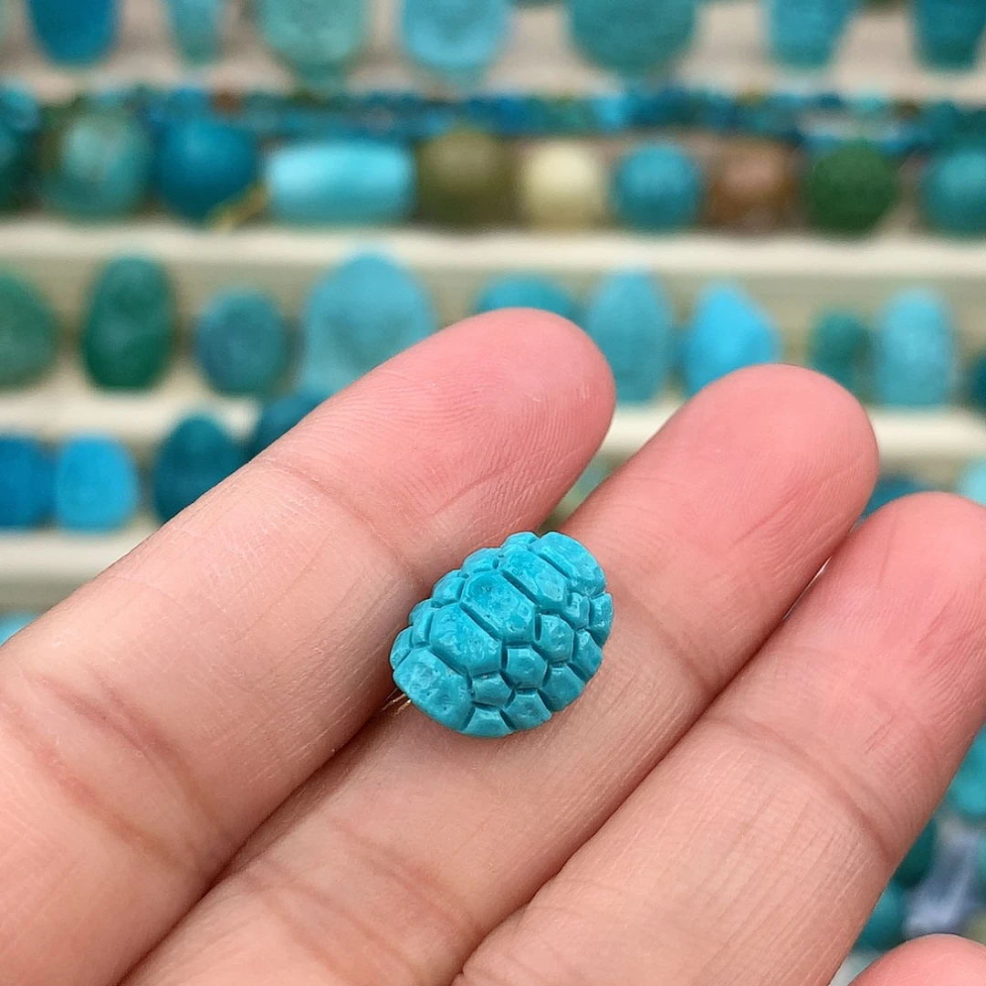 绿松石未镶嵌珠宝奇石